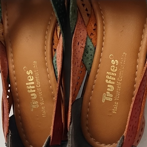 Truffles Multi-Colored Genuine Leather Slip-on Flat Shoe - Picture 2 of 11